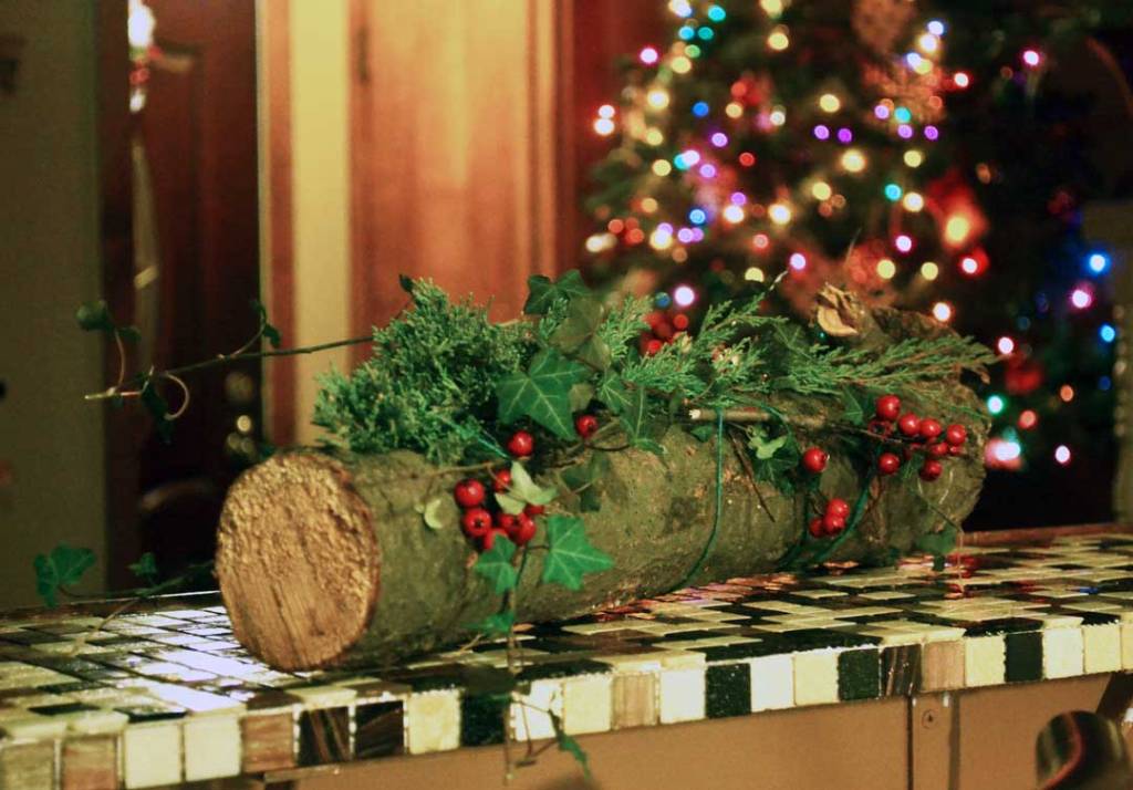 DIY Yule Log Spell For The Winter Solstice