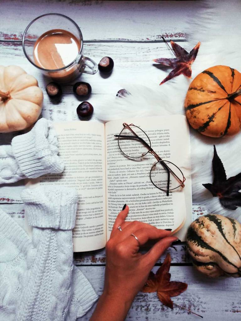 Autumn book reading